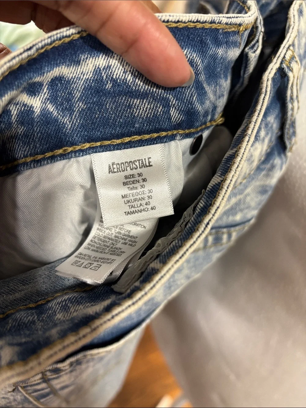 Aeropostale Men's Distressed Acid-Wash Denim Shorts size 30